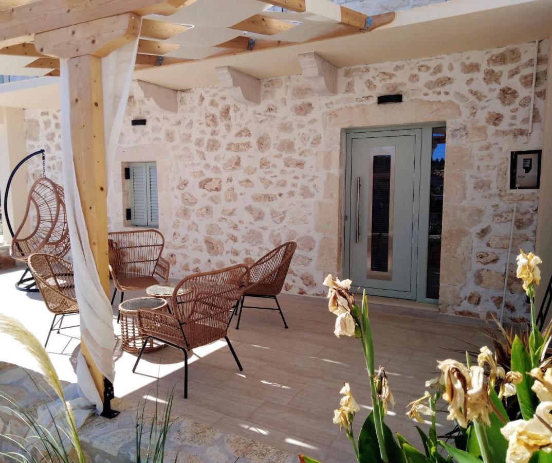 Spartokhórion Mangata Suites Homes With Private Pools מראה חיצוני תמונה
