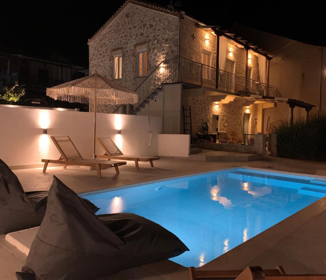 Spartokhórion Mangata Suites Homes With Private Pools מראה חיצוני תמונה